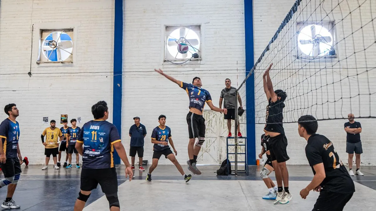 ARRANCA CON FUERZA LA PRIMERA COPA DE VOLEIBOL "TU NUEVA HISTORIA"