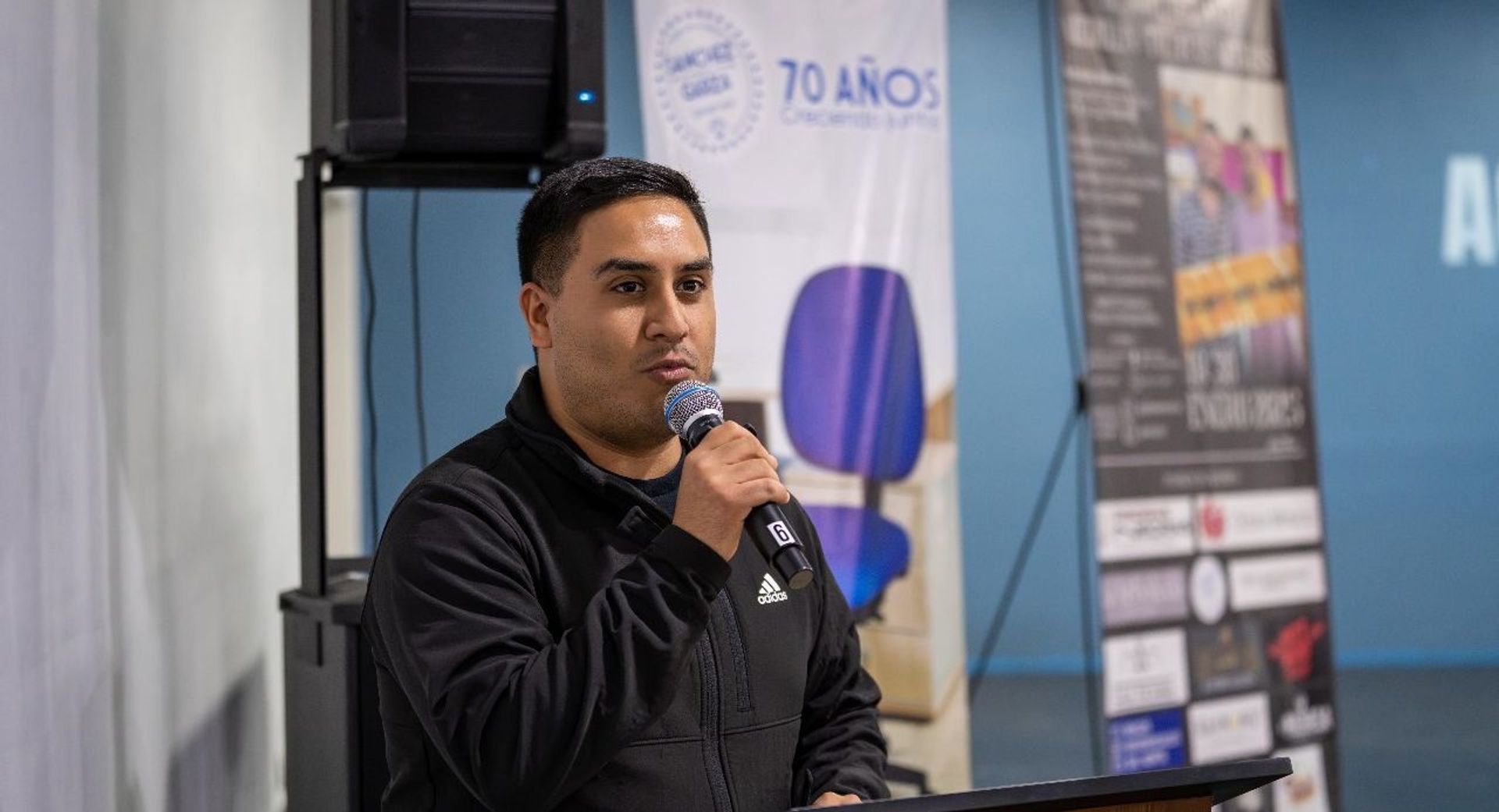 CONFERENCIA PARA JÓVENES ARTISTAS EN PIEDRAS NEGRAS