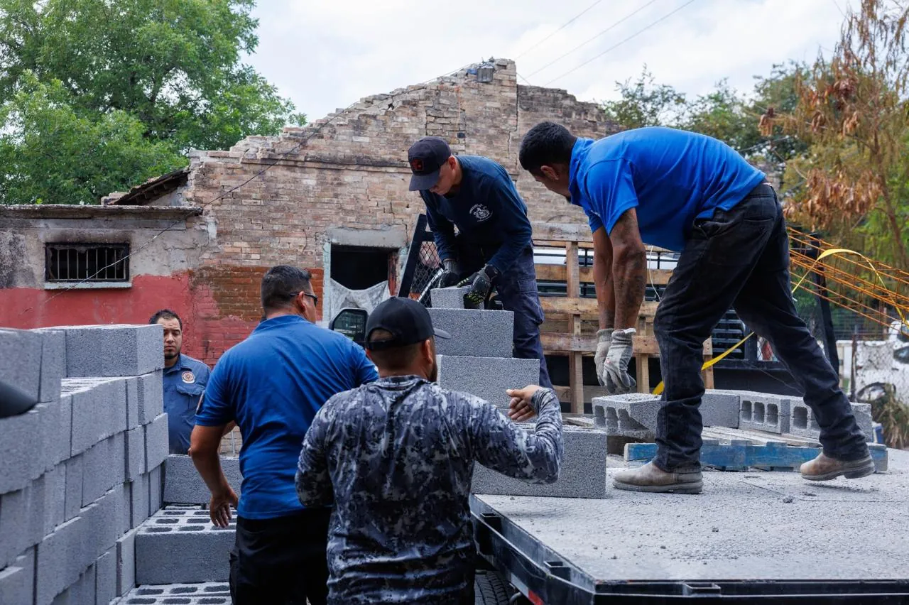 COORDINAN ESFUERZOS PARA APOYAR RECONSTRUCCIÓN DE VIVIENDA EN LA COLONIA BRAVO
