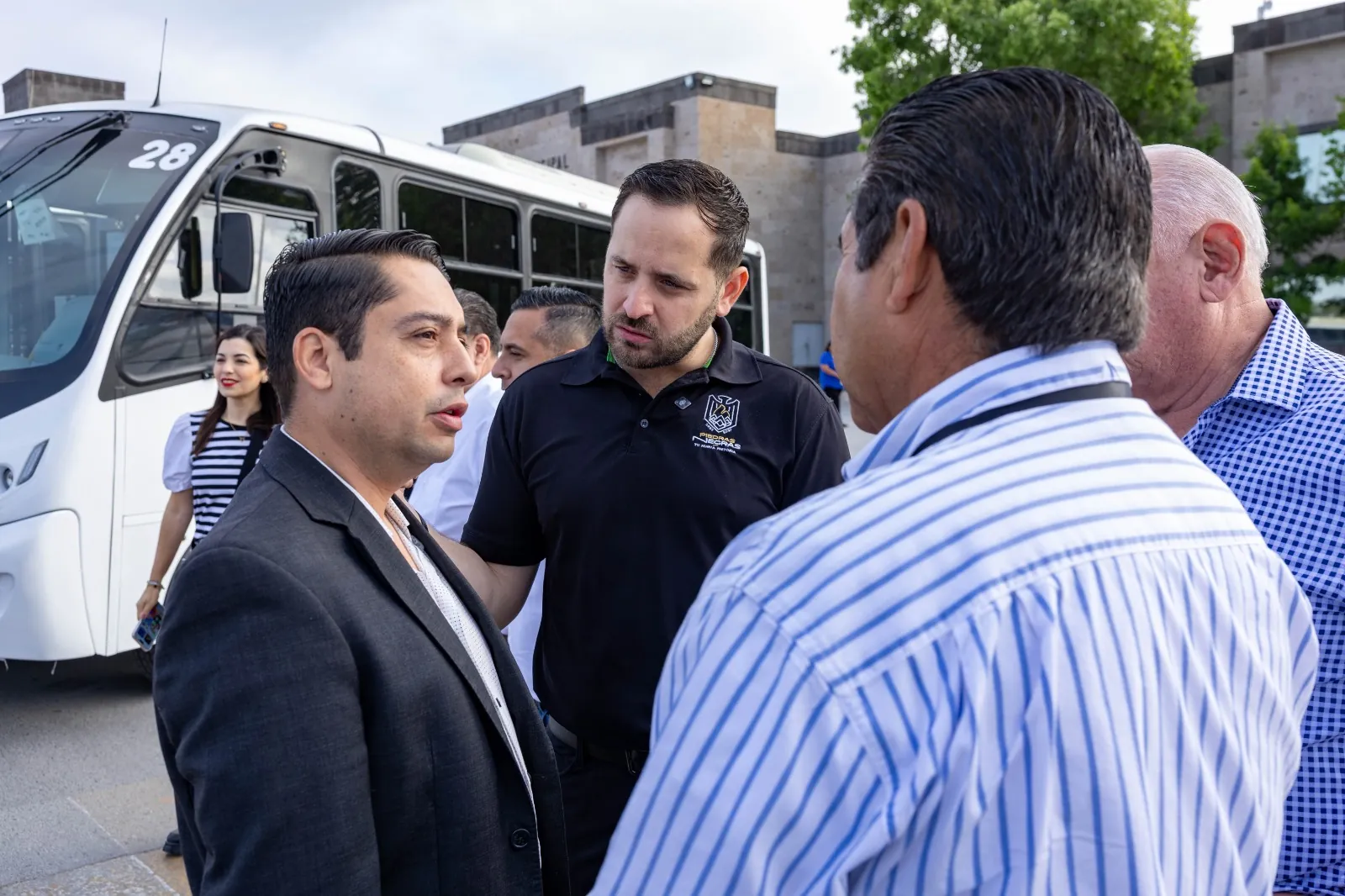 ENTREGA DE 14 NUEVAS UNIDADES PARA EL TRANSPORTE PÚBLICO
