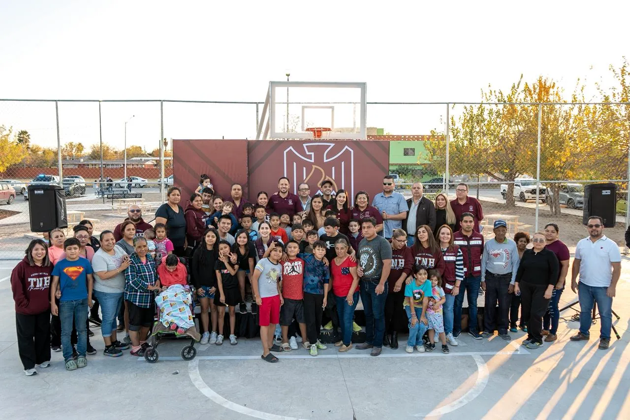 ENTREGA OFICIAL "PLAZA DE LA COLONIA RAMÓN BRAVO"