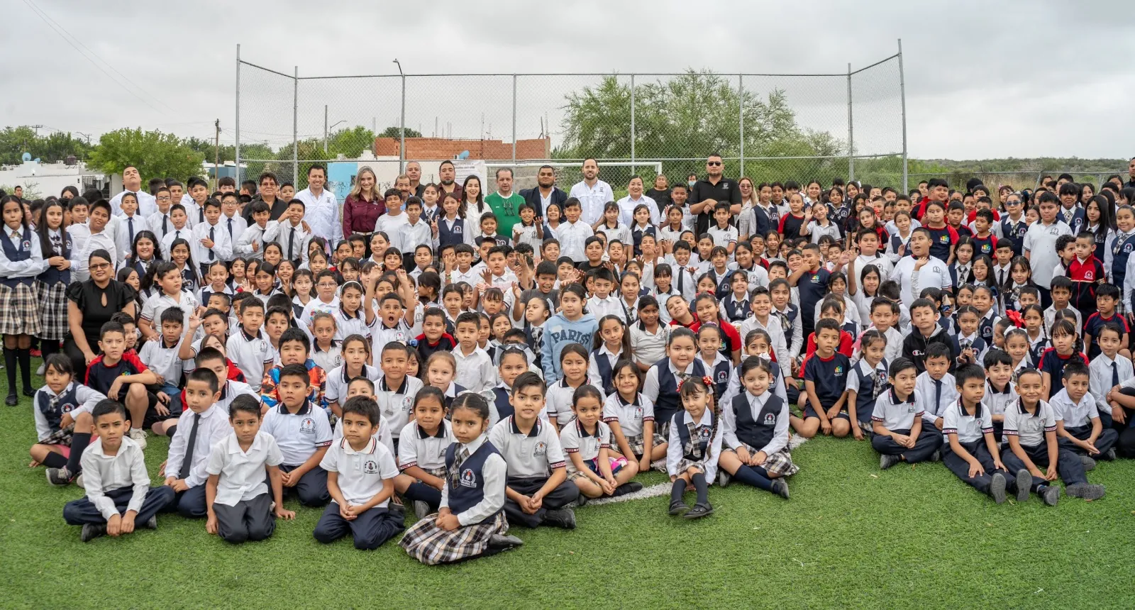 ENTREGA DE TECHUMBRE Y CANCHA DEPORTIVA EN LA PRIMARIA "JOSE JUAN ORTIZ"