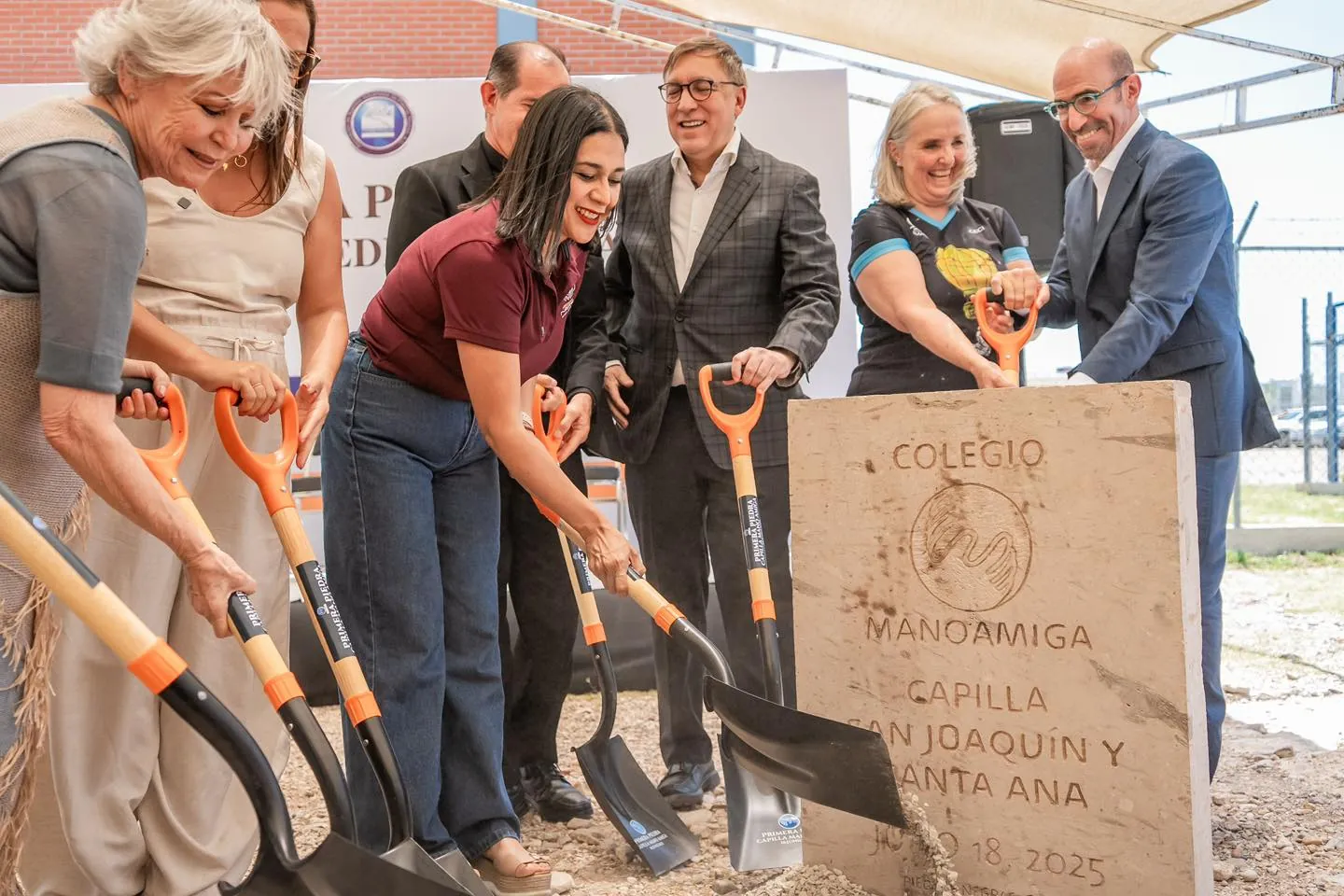 GOBIERNO MUNICIPAL ACOMPAÑA INICIO DE AMPLIACIÓN EN COLEGIO MANO AMIGA