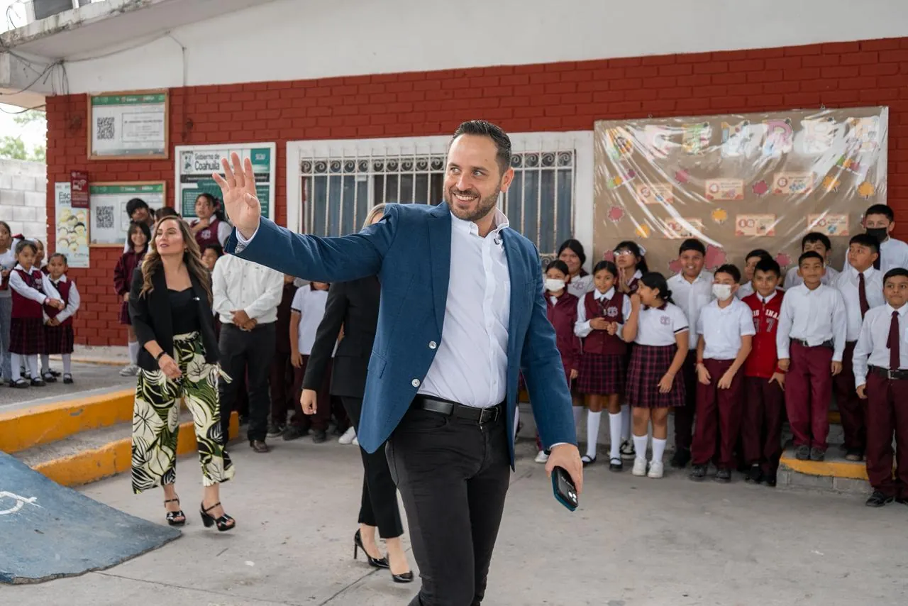 /Users/andressims/Desktop/BOLETINES/10 OCTUBRE/20 DE OCTUBRE/HONORES A LA BANDERA 2025-10-20 at 12.25.12 (2).jpeg