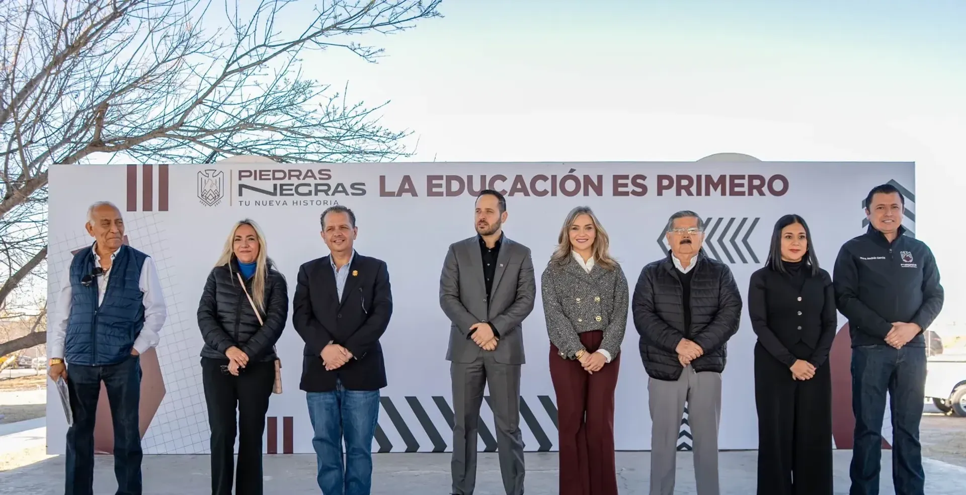 "HONORES A LA BANDERA Y ENTREGA DE MATERIAL DE APOYO" EN LA PRIMARIA FÉLIX CAMPOS