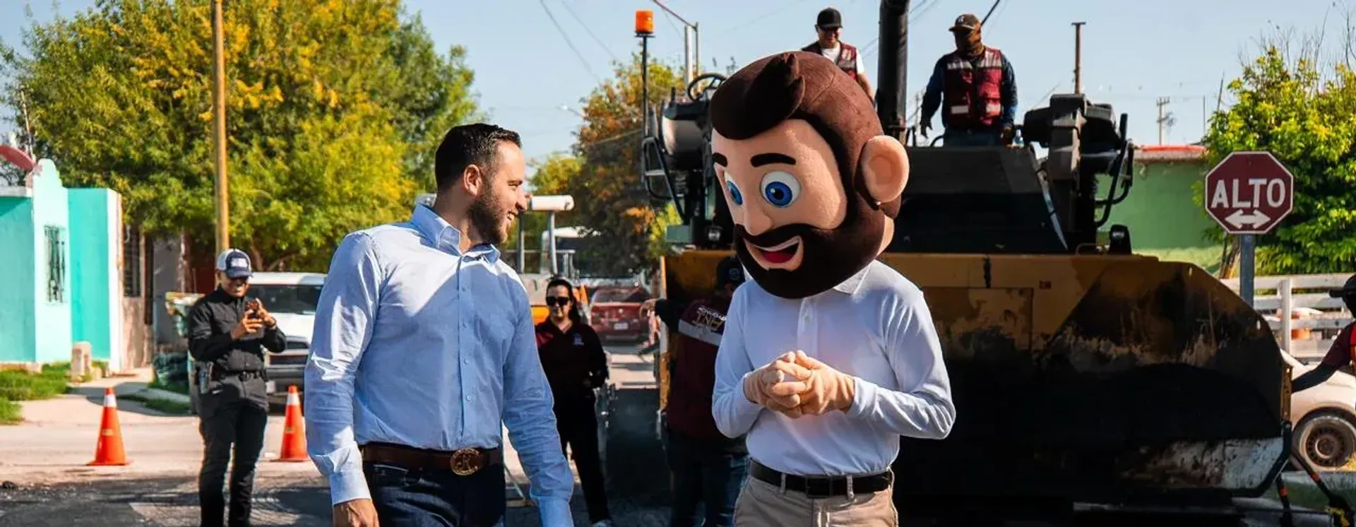 JACOBO RODRIGUEZ REACTIVA PROGRAMA DE PAVIMENTACION; INVITA A USAR "CHATBOT" PARA REPORTES CIUDADANOS